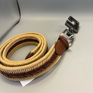 Mens NWT Rochester 40 / 100 Belt 2 Tone Weave Pattern SKU 2156970 No Holes.